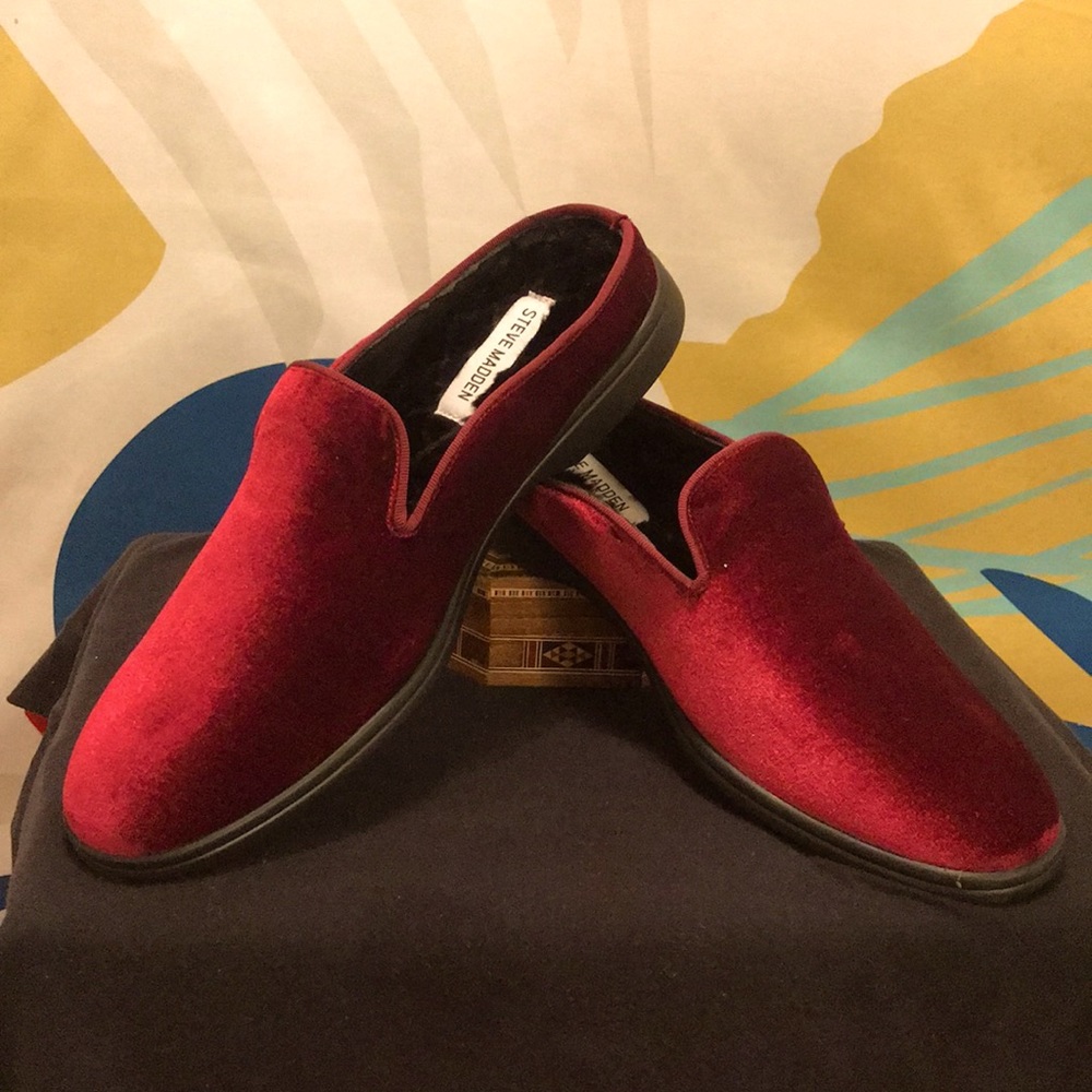 Steve Madden Slides